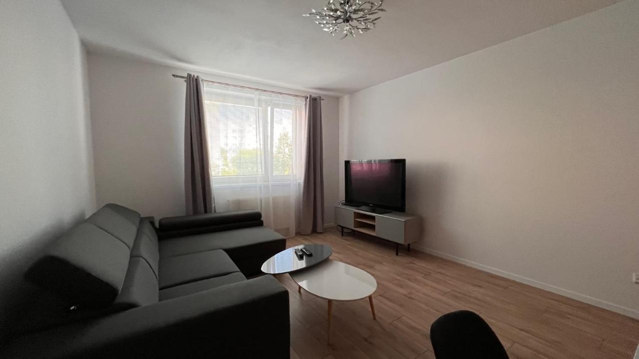 ברטיסלאבה 2 Room Apartment, Near Oc Galeria, Petrzalka מראה חיצוני תמונה