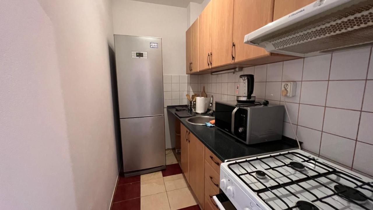 ברטיסלאבה 2 Room Apartment, Near Oc Galeria, Petrzalka מראה חיצוני תמונה